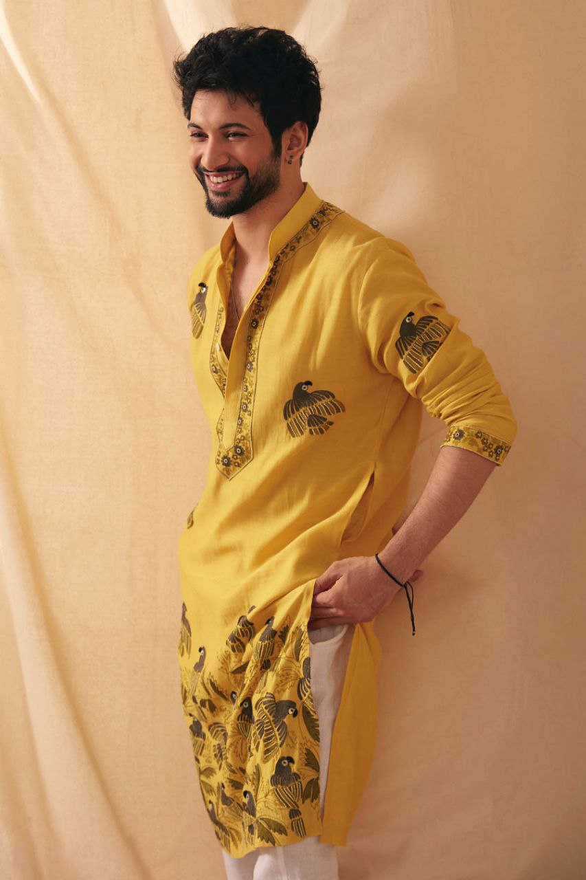 TRENDY MUSTARD PARROT CHANDERI KURTA PAJAMA SET FOR MENS