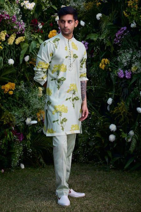 TRENDY  MIST GREEN FLORAL BLOCK PRINTED KURTA PAJAMA SET FOR MENS