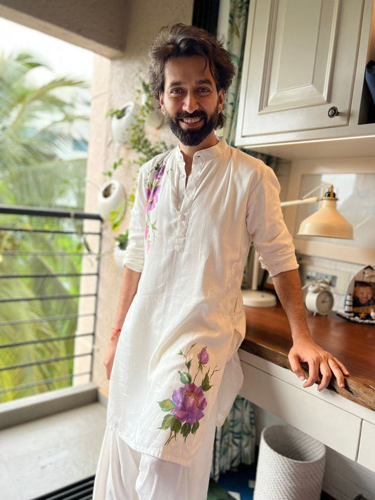 TRENDY HANDPRINTED WHITE  FLORAL KURTA WITH PAJAMA SET FOR MEN