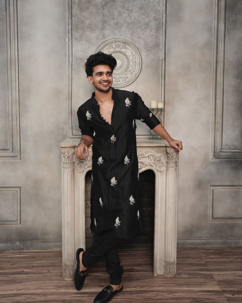 TRENDY BLACK FLORAL EMBROIDERED PARIJAAT KURTA WITH PAJAMA SET FOR MEN