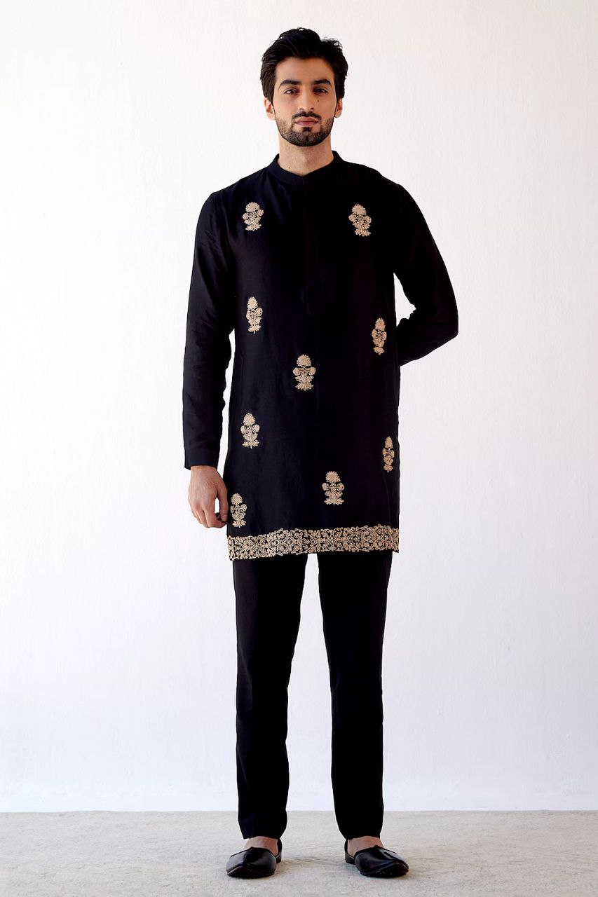 TRENDY STYLISH BLACK EMBRODRY KURTA WITH BLACK PAJAMA