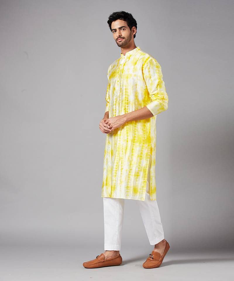 TRENDY  KURTA TIE & DAY WHITE & WHITE PRINTED KURTA PAJAMA SET FOR MEN'S