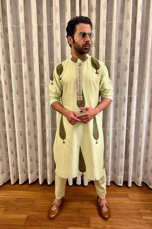 TRENDY RAJ KUMAR PRINTED RESHAM EMBROIDERED KURTA PAJAMA SET FOR MEN'S
